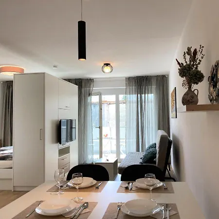 Reload By Bestchoice - Parking - Self Check-in Graz